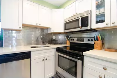 760 Executive Center Drive #24, West Palm Beach, FL 33401 - Photo 6