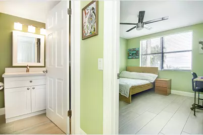 760 Executive Center Drive #24, West Palm Beach, FL 33401 - Photo 14