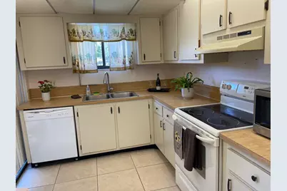 5981 Via Vermilya #106-A, Lake Worth, FL 33462 - Photo 10