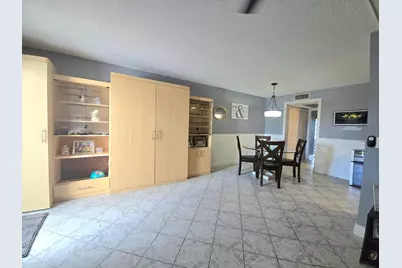 2010 Westbury F #2010, Deerfield Beach, FL 33442 - Photo 4