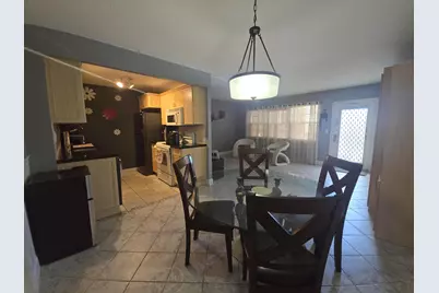 2010 Westbury F #2010, Deerfield Beach, FL 33442 - Photo 6