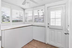 2930 Crosley Dr E, West Palm Beach, FL 33415 - Photo 20