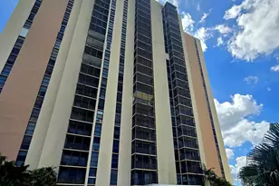 20335 W Country Club Dr, Aventura, FL 33180 - Photo 18