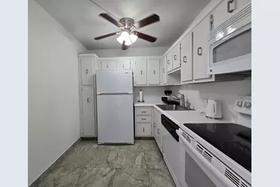 20335 W Country Club Drive #2208, Aventura, FL 33180 - Photo 16