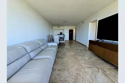 20335 W Country Club Drive #2208, Aventura, FL 33180 - Photo 2