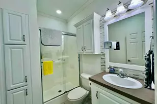 413 Hibiscus Dr, Deerfield Beach, FL 33442 - Photo 24
