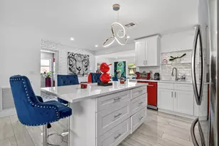 449 SW 4th Ave, Boynton Beach, FL 33435 - Photo 12