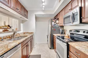 103 Yacht Club Way, Hypoluxo, FL 33462 - Photo 6