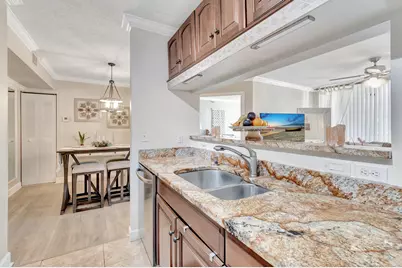 103 Yacht Club Way #206, Hypoluxo, FL 33462 - Photo 4