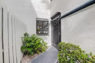 5135 Floria Dr, Boynton Beach, FL 33437 - Photo 4