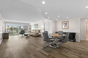 801 Lake Shore Dr, West Palm Beach, FL 33403 - Photo 2