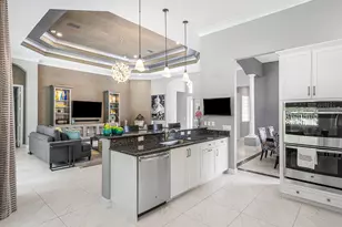 10612 Whitewind Circle, Boynton Beach, FL 33473 - Photo 20