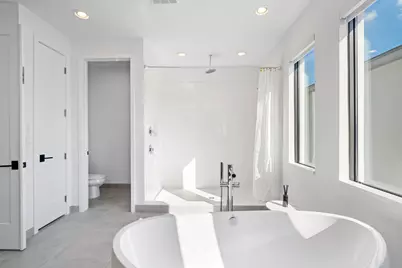 8258 Essex Country Club Drive, Boca Raton, FL 33434 - Photo 46