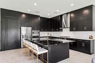 8258 Essex Country Clb Dr, Boca Raton, FL 33434 - Photo 22