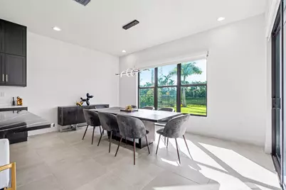 8258 Essex Country Club Drive, Boca Raton, FL 33434 - Photo 30