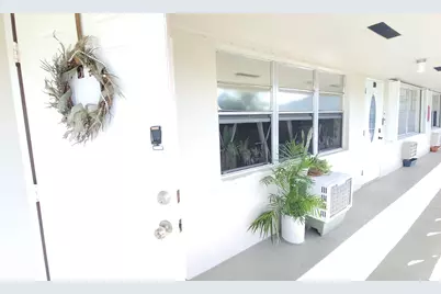 159 Cambridge G, West Palm Beach, FL 33417 - Photo 2