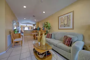 416 Circle Dr S, Boynton Beach, FL 33435 - Photo 2