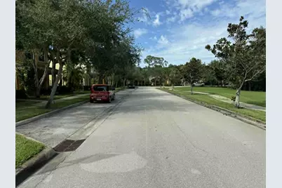 2527 SE Ruskin Drive, Port Saint Lucie, FL 34952 - Photo 6