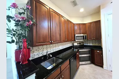 1825 Bridgepointe Circle #14, Vero Beach, FL 32967 - Photo 4