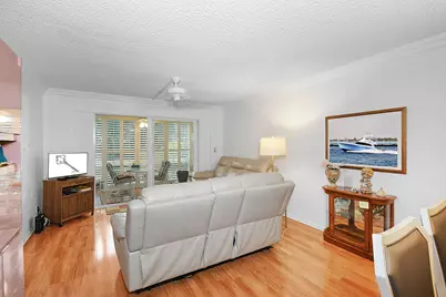 400 NE 20th Street #A207, Boca Raton, FL 33431 - Photo 10