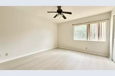 4857 Sable Pine Circle #D2, West Palm Beach, FL 33417 - Photo 4