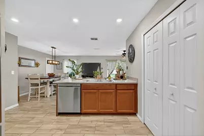 251 NW Lincoln Avenue, Port Saint Lucie, FL 34983 - Photo 18