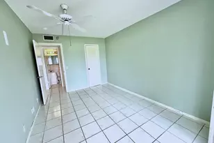 2002 Ellsemere A, Deerfield Beach, FL 33442 - Photo 22