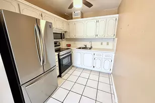 2002 Ellsemere A, Deerfield Beach, FL 33442 - Photo 10