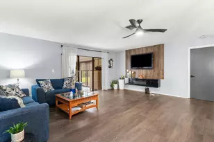 2216 Seagrape Cir, Pompano Beach, FL 33066 - Photo 10