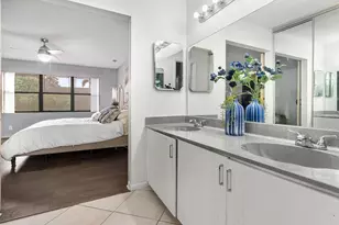 2216 Seagrape Cir, Pompano Beach, FL 33066 - Photo 14