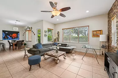 553 Gazetta Way, West Palm Beach, FL 33413 - Photo 4