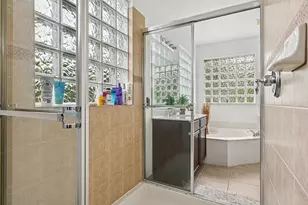 553 Gazetta Way, West Palm Beach, FL 33413 - Photo 40