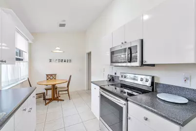 7123 Via Genova, Delray Beach, FL 33446 - Photo 10
