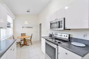 7123 Via Genova, Delray Beach, FL 33446 - Photo 10