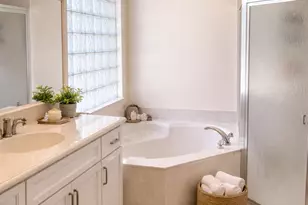 870 Gazetta Way, West Palm Beach, FL 33413 - Photo 12