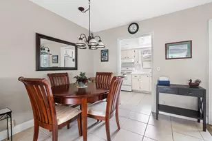 2822 Crosley Dr W, West Palm Beach, FL 33415 - Photo 8