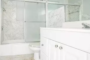 131 N Golfview Rd, Lake Worth Beach, FL 33460 - Photo 6