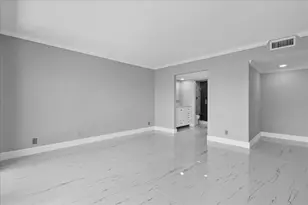 3040 Lake Shore Dr, Riviera Beach, FL 33404 - Photo 16