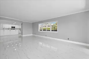 3040 Lake Shore Dr, Riviera Beach, FL 33404 - Photo 14