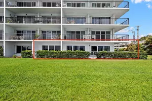 3040 Lake Shore Dr, Riviera Beach, FL 33404 - Photo 36
