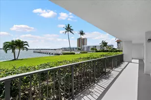 3040 Lake Shore Dr, Riviera Beach, FL 33404 - Photo 32