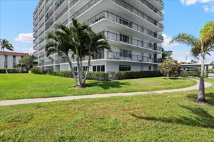 3040 Lake Shore Dr, Riviera Beach, FL 33404 - Photo 34