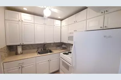201 Coventry I, West Palm Beach, FL 33417 - Photo 6