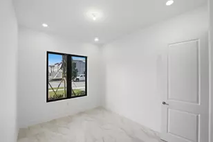1016 Raleigh Way, Wellington, FL 33414 - Photo 16