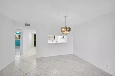 4725 Lucerne Lakes Boulevard E #411, Lake Worth, FL 33467 - Photo 8