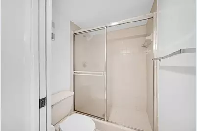 4725 Lucerne Lakes Boulevard E #411, Lake Worth, FL 33467 - Photo 18