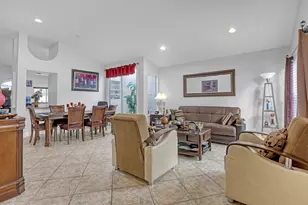 5135 Foxhall Pl, West Palm Beach, FL 33417 - Photo 6