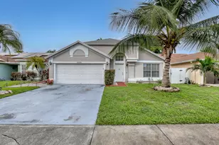 5135 Foxhall Pl, West Palm Beach, FL 33417 - Photo 2