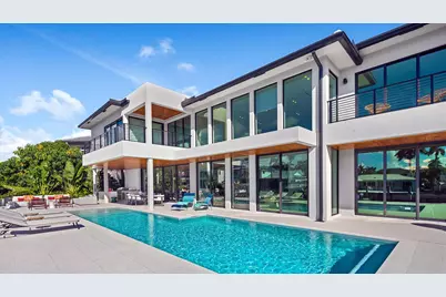 2900 NE 7th Drive, Boca Raton, FL 33431 - Photo 2