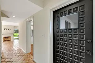 1906 Presidential Way, West Palm Beach, FL 33401 - Photo 4
